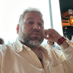 Meet your Posher, Erick